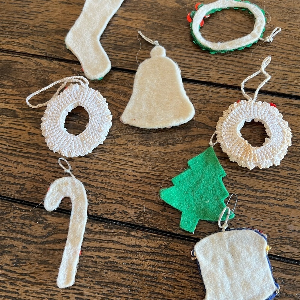 Vintage Felt Sequin Christmas Ornaments Drum Candy cane Tree Wreath Stocking - Picture 7 of 7
